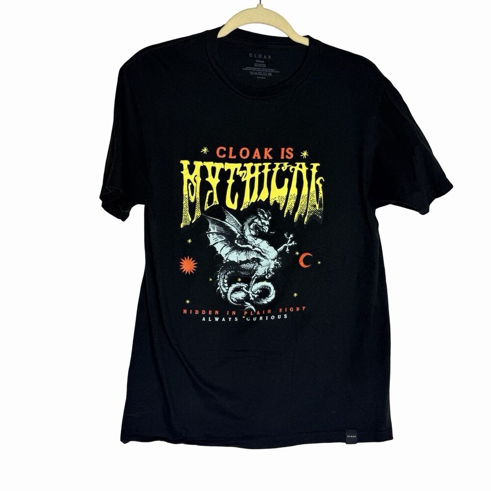 Cloak is Mythical T-Shirt Mens Medium Cotton Graphic Faded  Hidden in Plain Site